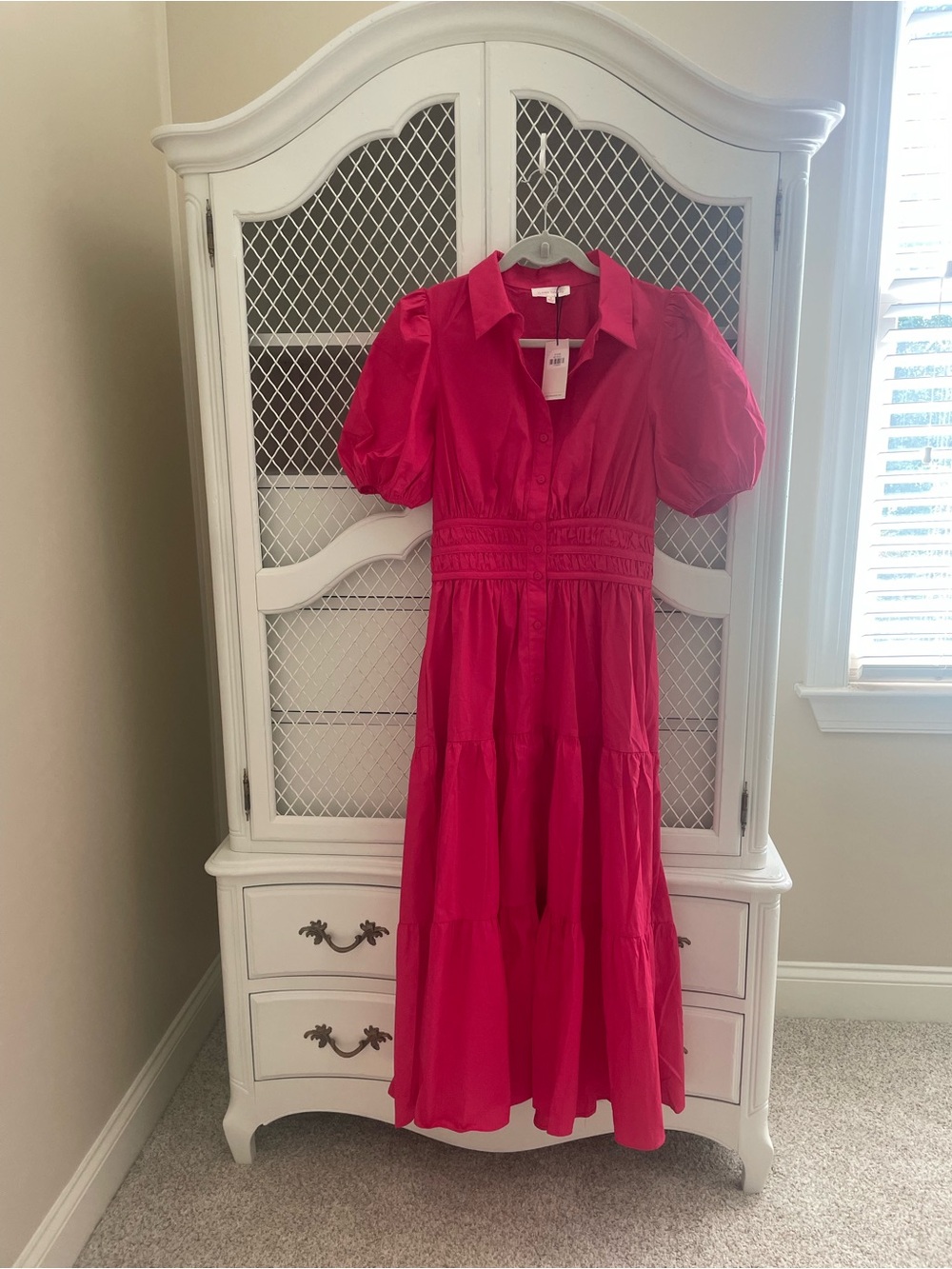 Gorgeous boutique hot pink maxi dress flying tomato size small NWT!